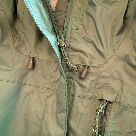 L.L. Bean Trail Model Rain Jacket - Picture 4 of 9